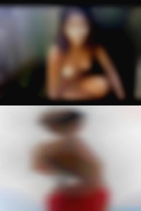 Green nude sparkling girls air eyes.